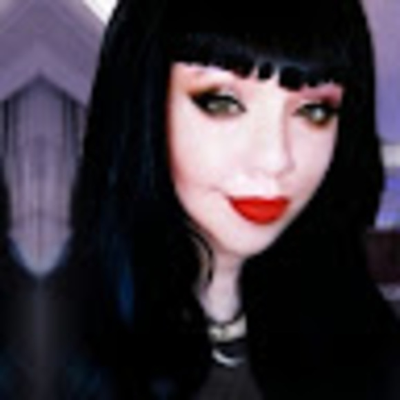 Meet the Posher Other - Meet your Posher, Amanda